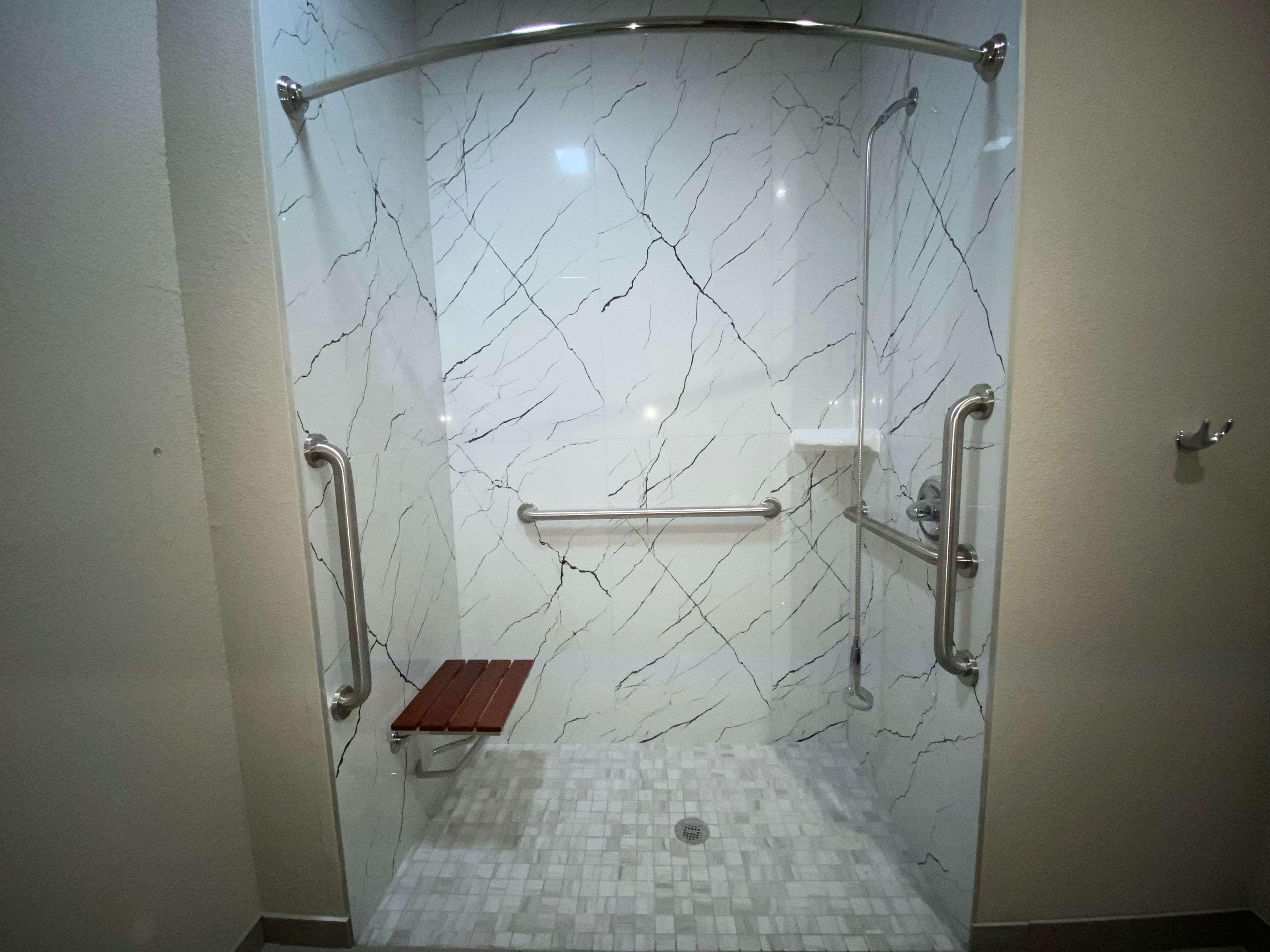 Surestay Plus Hotel By Best Western エイダ エクステリア 写真