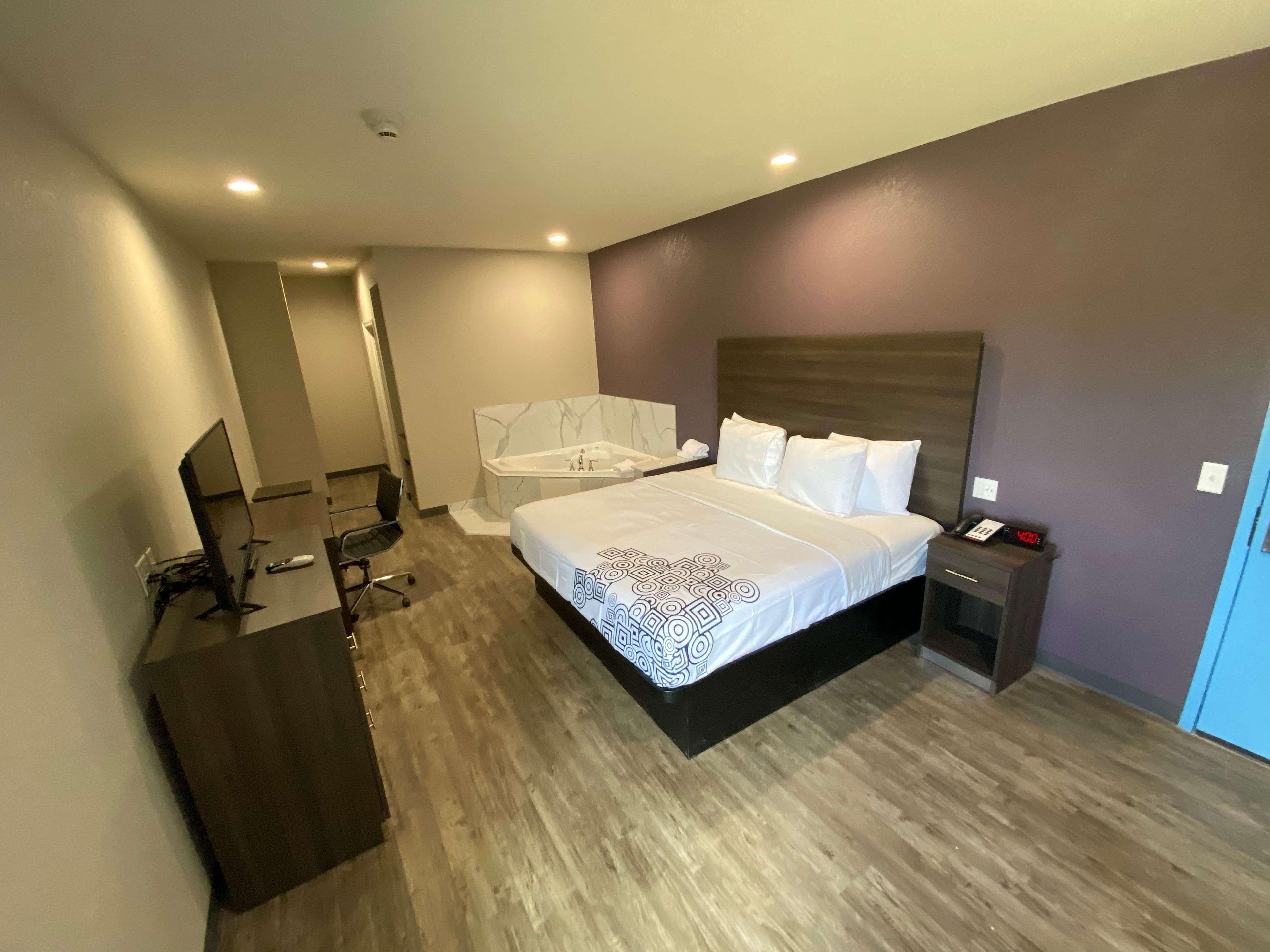 Surestay Plus Hotel By Best Western エイダ エクステリア 写真