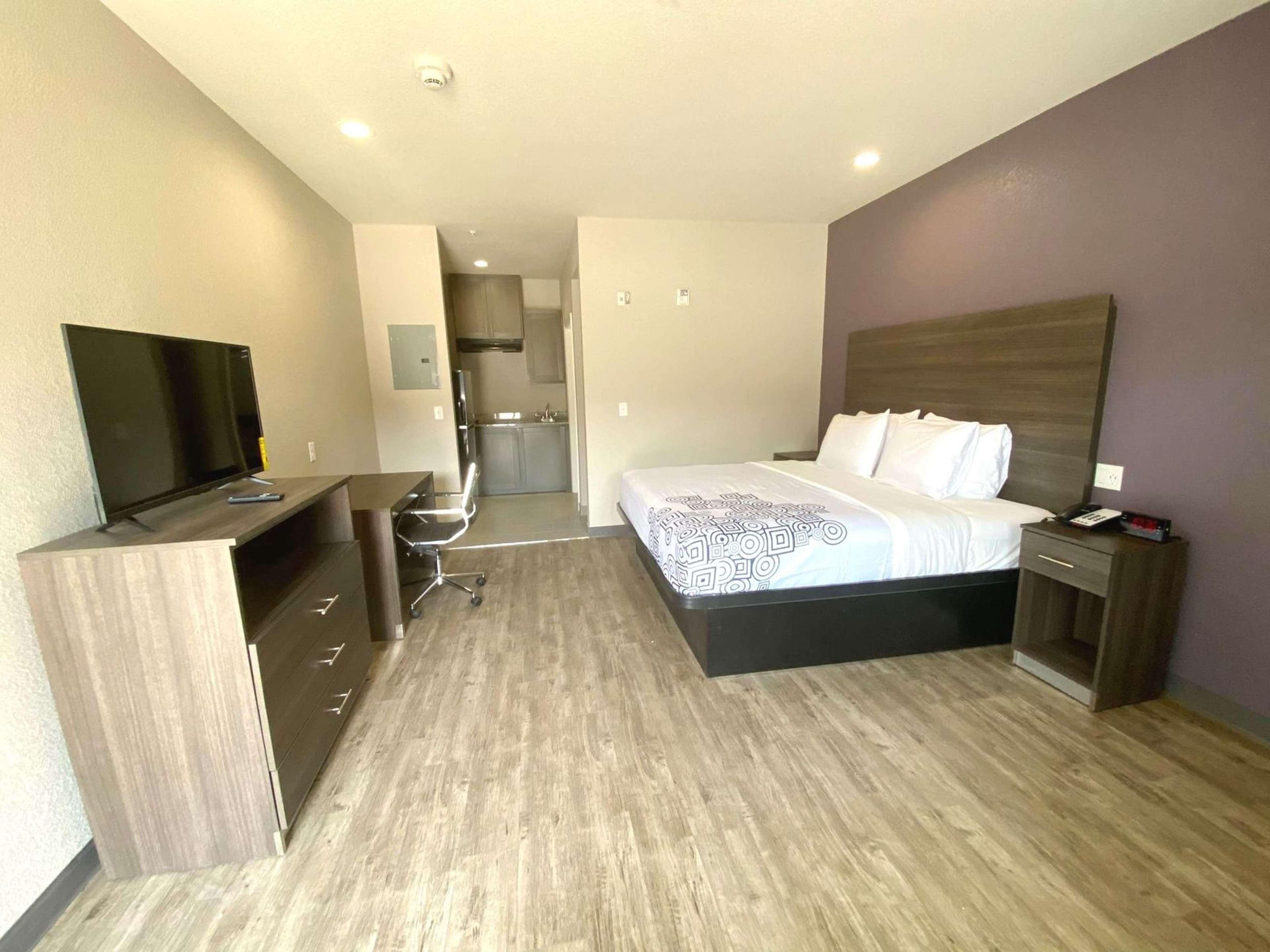 Surestay Plus Hotel By Best Western エイダ エクステリア 写真