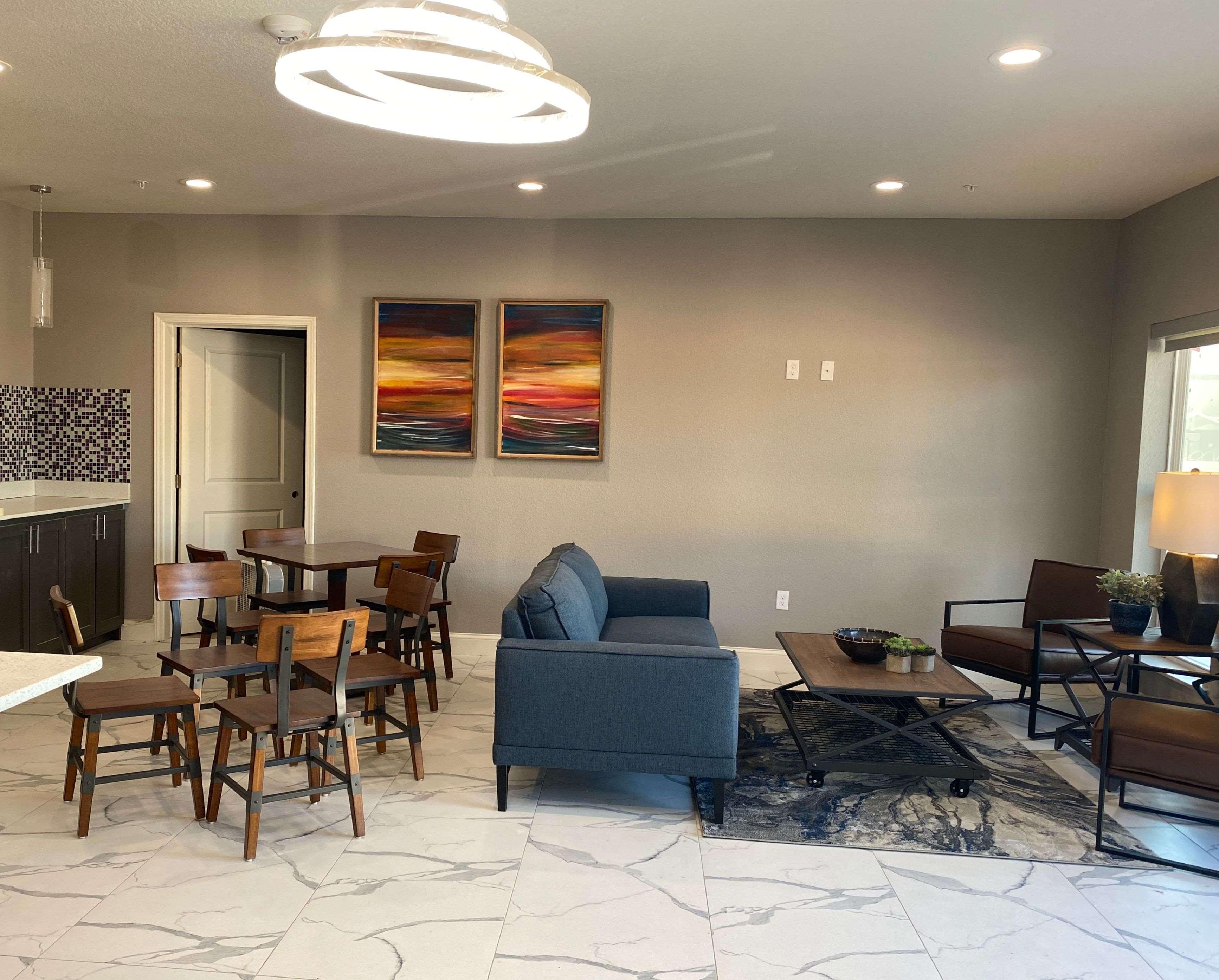 Surestay Plus Hotel By Best Western エイダ エクステリア 写真